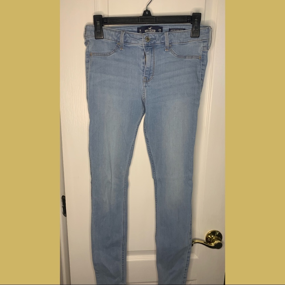 Hollister Jeans (4 Total)